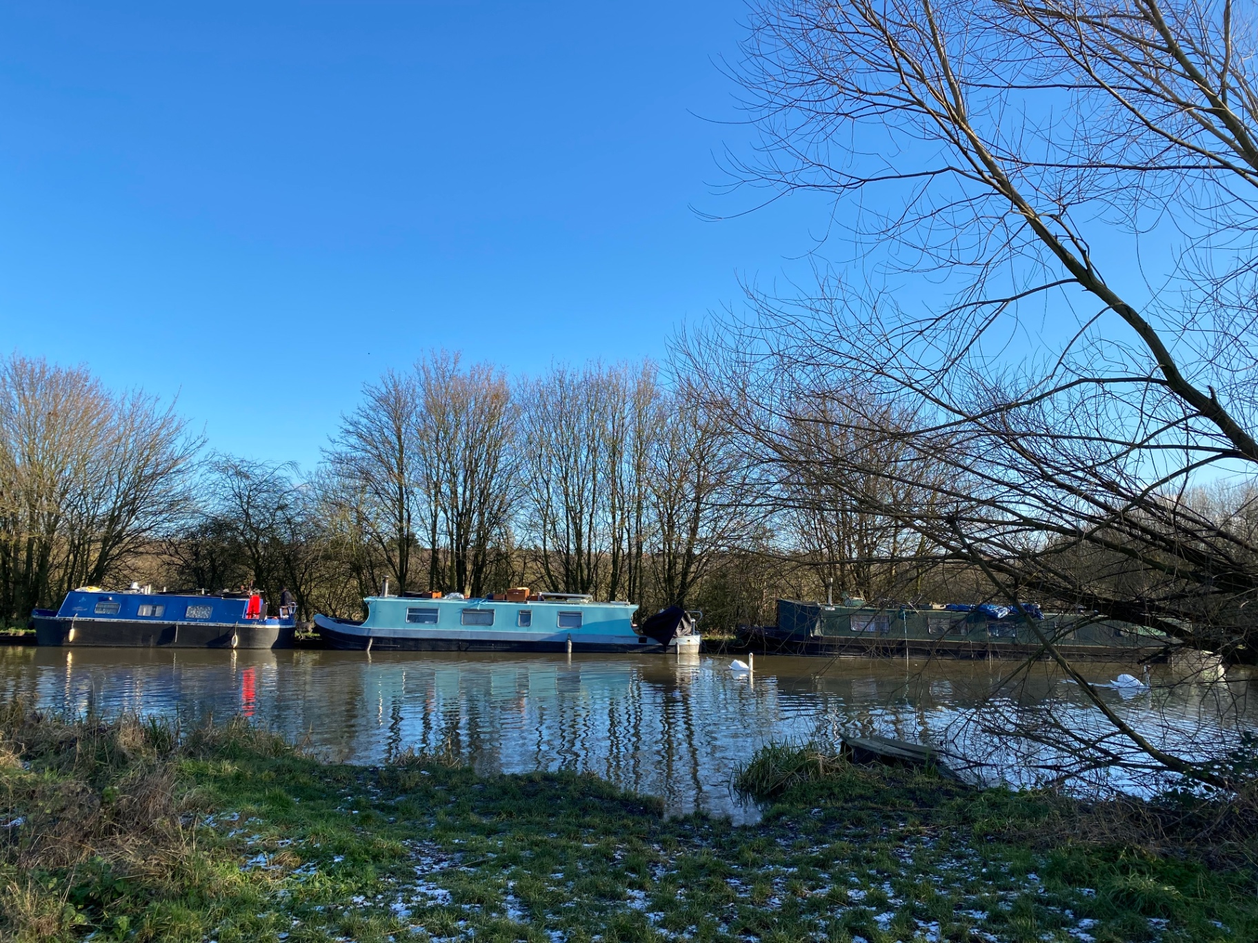 Canal boats beside the water in Tottenham